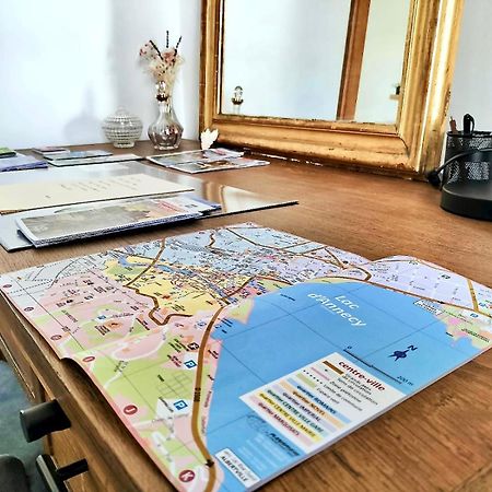 Les Petits Champs Lägenhet Annecy Exteriör bild